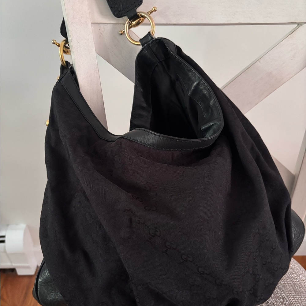 💯 Gucci Black Hobo Bag GG Slouch Design
H: 12”  W: 16.5”  D: 4.25”